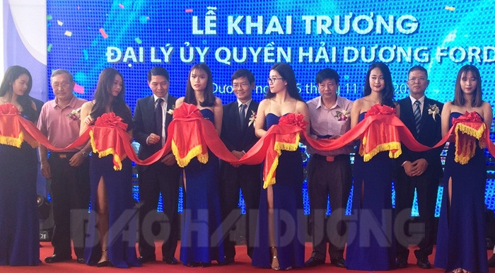 Ford's 1st authorized dealer in Hai Duong opened